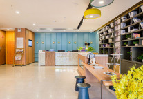 来酒店南京草场门地铁站格美酒店，享受甄选精致生活