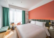 秋果酒店三里屯店开业，持续加码中高端酒店市场