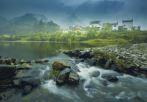 来格林东方六安金寨县莲花山路酒店这里，与春天撞个满怀