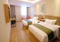 入住格林豪泰苏州市常熟智选酒店，流连江南古镇