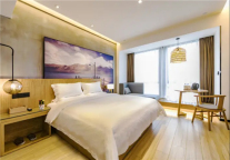  途客，无她之言