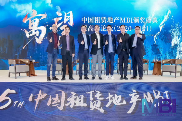 合照.png