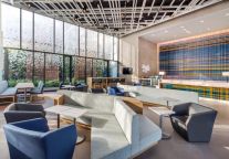 拆解中高端酒店2023，背后的4个关键词 