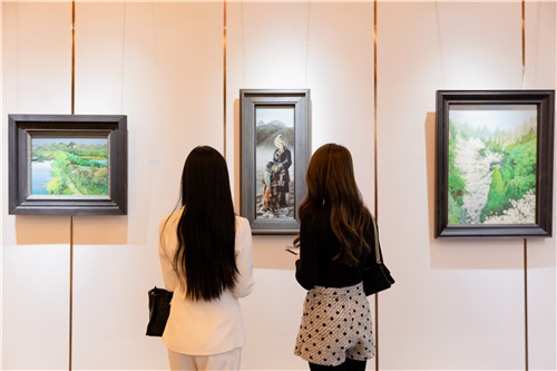 8. 武汉万达瑞华酒店艺术廊.jpg