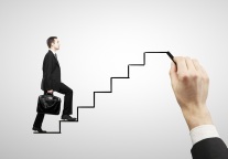 大规模裁员后，万豪和希尔顿面临用工荒|迈点译讯