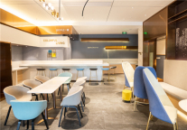 潮漫酒店公共区域的打造，贯彻品牌理念“出行不止一面”