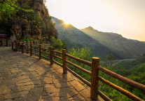 途客中国酒店焦作市政府高铁站店，于初冬温情中点亮生活