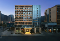 朗丽兹酒店成都高新区国际会展中心店荣获2021年度生活方式酒店荣誉