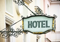 EDG夺冠爆圈！酒店人如何讲好电竞故事？