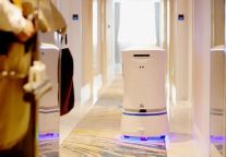 酒店机器人角逐战：技术奠基，场景突围，赋能全域经营