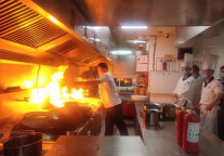 人人把好防火关 有备无患保平安