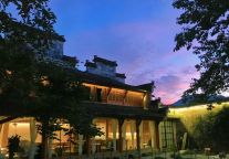 旅悦集团与旗下线上运营联盟、花筑奢包揽“优选旅游服务商”等三项大奖！