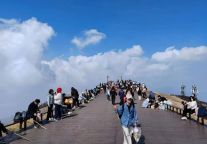 萍乡武功山景区：春游High！旅游热！