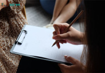 POY卡牌活动在碧家国际社区举办，楼洞友好型艺术氛围受青年欢迎