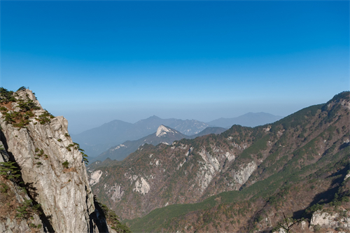 摄图网_500944349_湖北黄冈大别山天堂寨风光（企业商用）.jpg