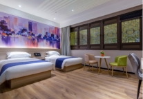 锐思特酒店宿州高铁站店，夏游淮南第一城