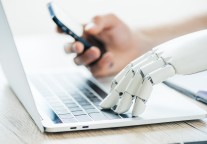 茅台推出首家冰淇淋旗舰店 产品有茅台酒味