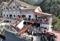 旅游市场火爆！这个春节假期萍乡武功山人气满满，年味满满！