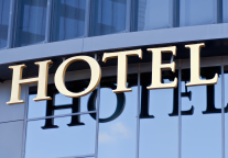 首旅酒店：拟终止收购首旅日航50%股权事项