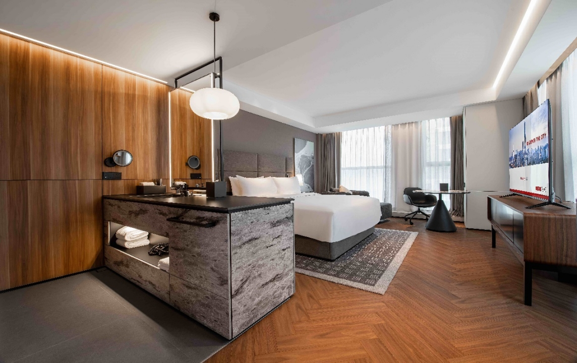 华住三季报业绩回暖: 抓稳长期机遇 持续深耕产品服务