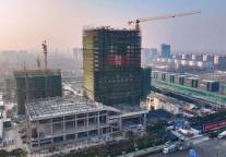 中天钢铁大酒店主体封顶 今年年中建成 