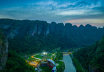 【浙江露营地精选086】十九峰露营基地，青峰攀上十九凉夏