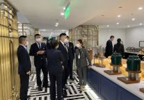 参观交流拓思路 互学互鉴促提升 | 热烈欢迎钟楼饭店一行莅临铂金万澳·胜利饭店参观