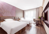 一部剧带火一座城，大热旅游城市IU酒店昆明再开好店