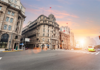 张明红成福牛物业做大股东，持股51%