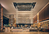 无锡万达颐华酒店在百变空间里举办首场脱口秀开放麦