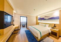 欣赏冬日限定的浪漫，北京丰台区总部基地格菲酒店在雪中守候