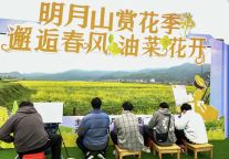 笔底春风，跃然纸上！宜春学院写生团队赴明月山春日之约！