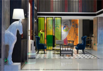 国潮古风、机器人送餐…蔚徕酒店原来是这样