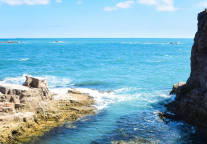 不是青岛，也不是三亚，海滨城市旅游还得看这里