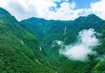 即日起至12.31！明月山景区面向医护人员和人民教师免门票啦！