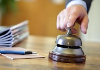 哭了！酒店人啥时候可以等来“14薪”？