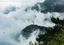 萍乡武功山景区修建中庵观景台，加强基础设施建设