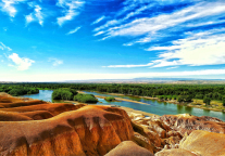 开启沉淀心灵之旅，新疆阿勒泰富蕴县金驼广场格林东方酒店于小城静候