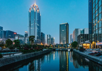 于宁波会展中心明楼地铁站格美酒店，探索港通天下之城