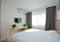 易佰酒店天津西站店，一遇而心动