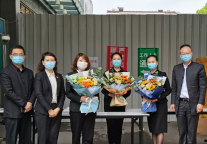 致敬书香最美劳动者