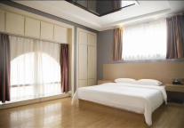 锐思特酒店十堰汽配城店，邀您共赏千重山色