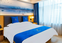 被她的最后一次回眸，冻住了！