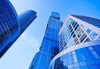 招商积余联合生物城建新设不动产管理公司，前者持股49%