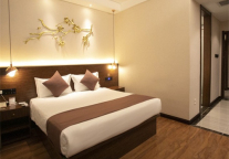 感受小城魅力，来唐山迁安市财富中心格雅酒店