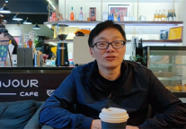 走近朱晖，寻找冬天里的一隅暖意