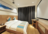 避开拥挤人潮，淄博张店区金晶大道格菲酒店低调守候