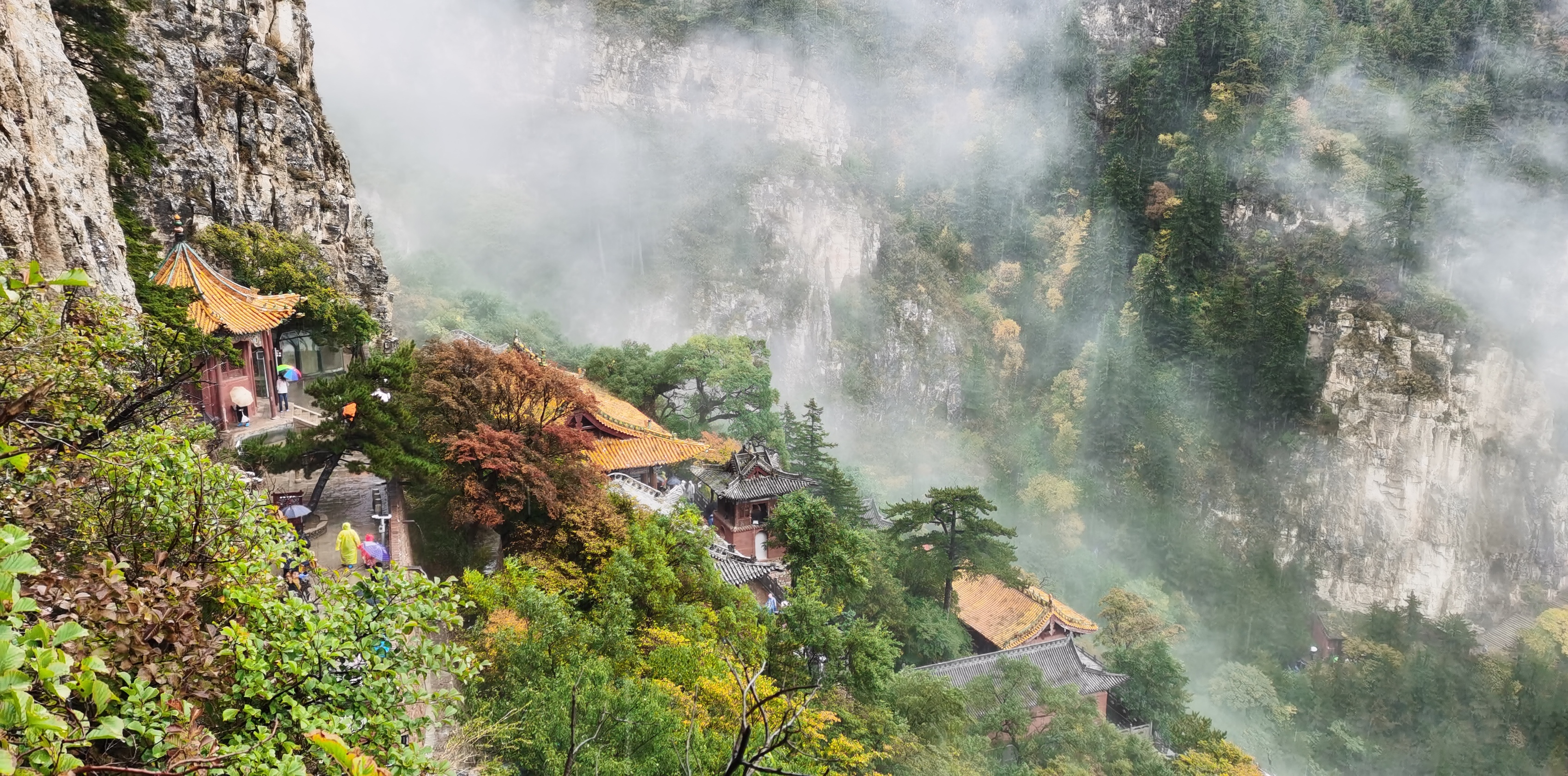 本溪市：穿汉服可免费游铁刹山景区