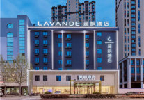 9年冲刺千店，它何以韧性生长？