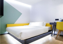 易佰酒店(重庆观音桥步行街店)，邀您盛夏出行